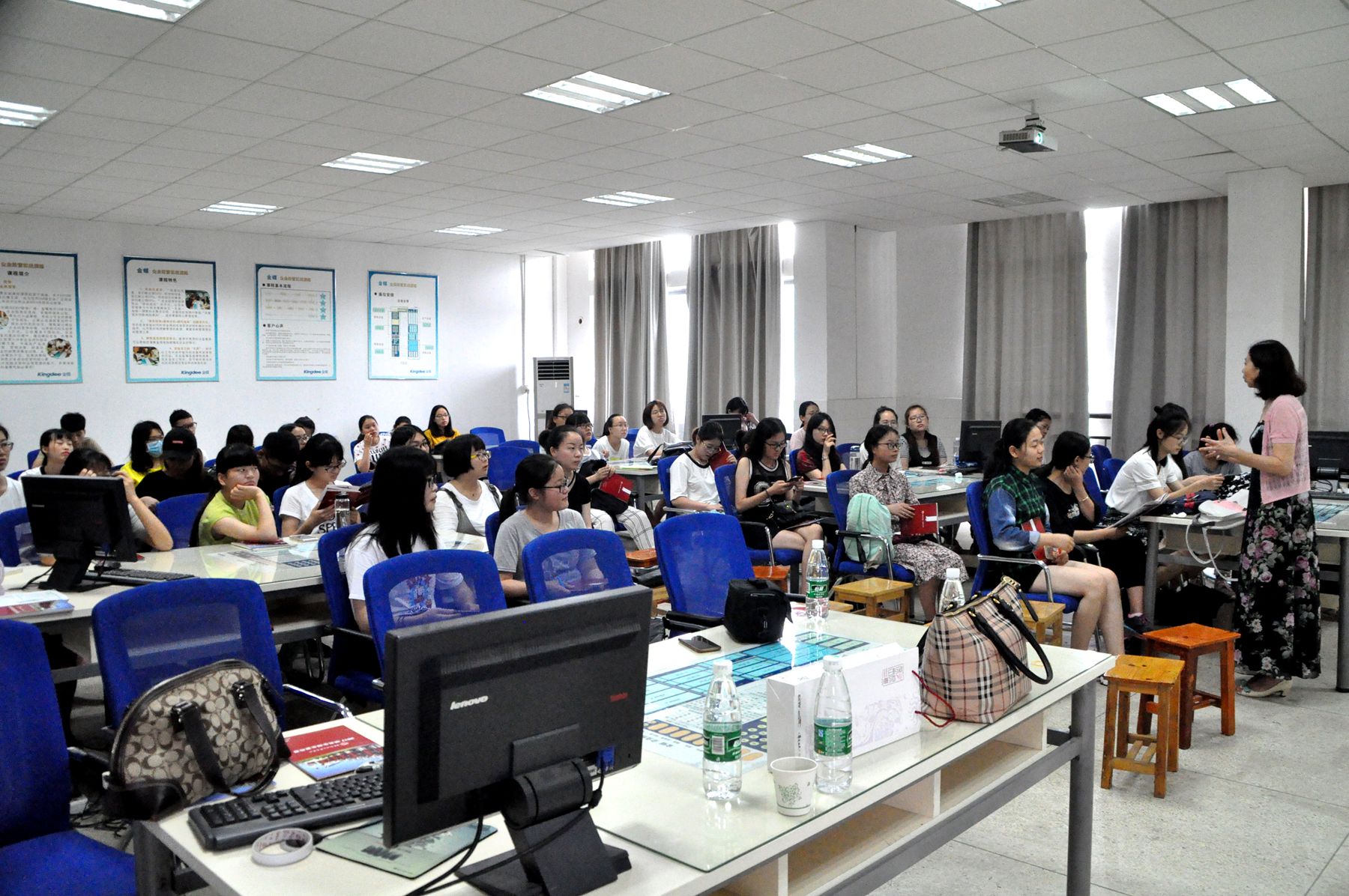 华东政法大学ok138太阳集团学科点宣讲大会成功举行